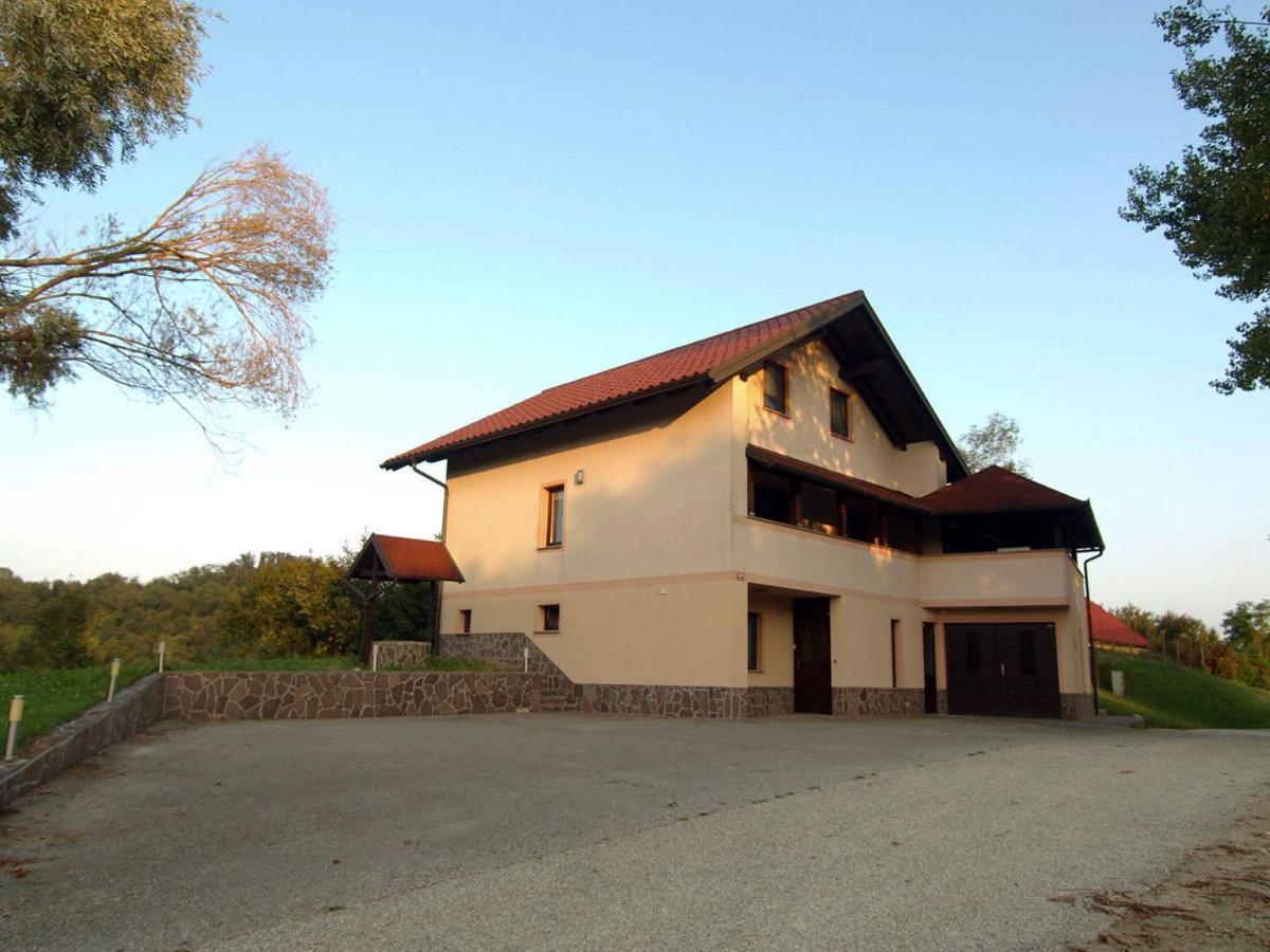 Holiday House Zarja - With Sauna And Hot Tub Bizeljsko Екстериор снимка