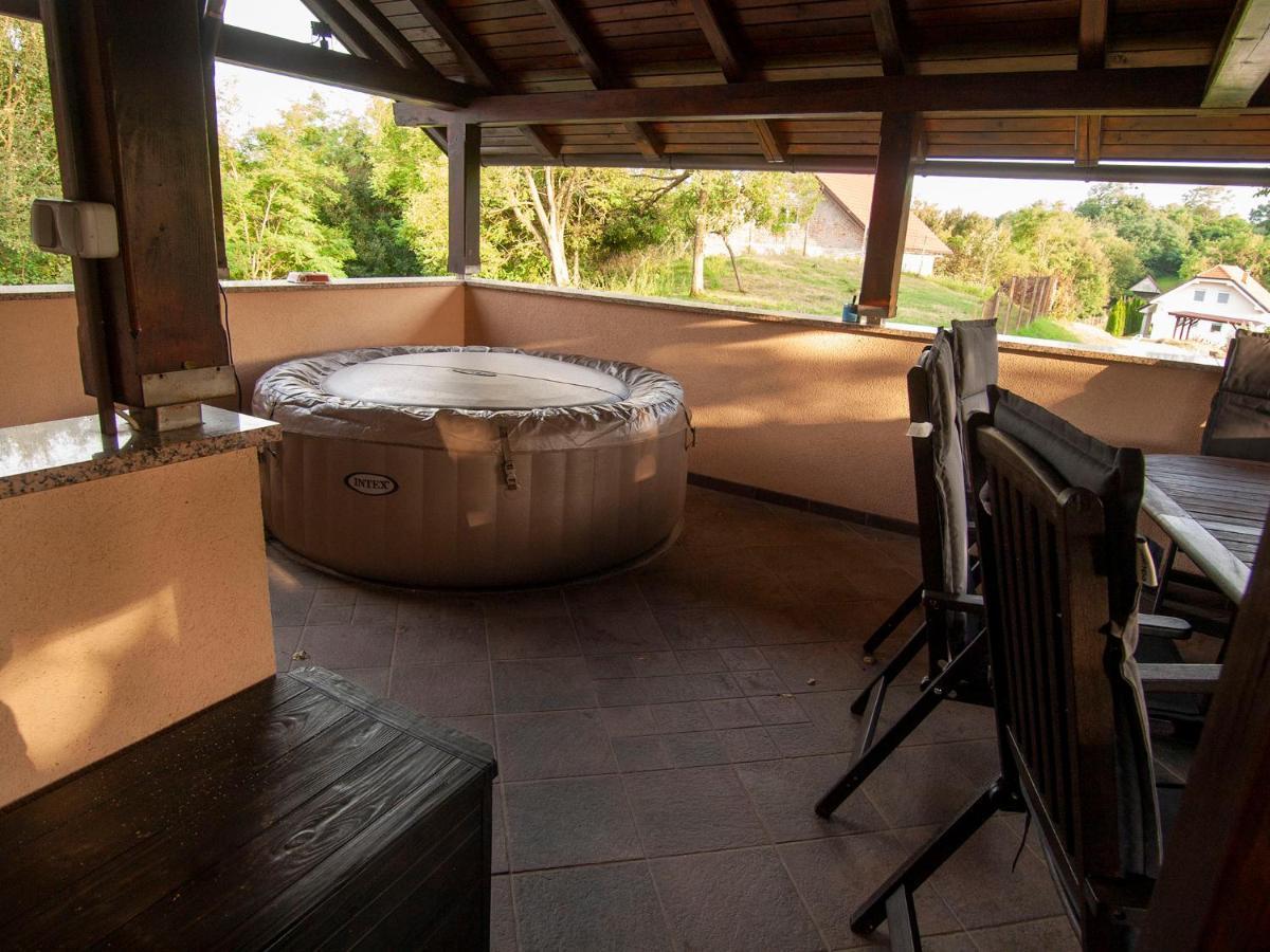 Holiday House Zarja - With Sauna And Hot Tub Bizeljsko Екстериор снимка